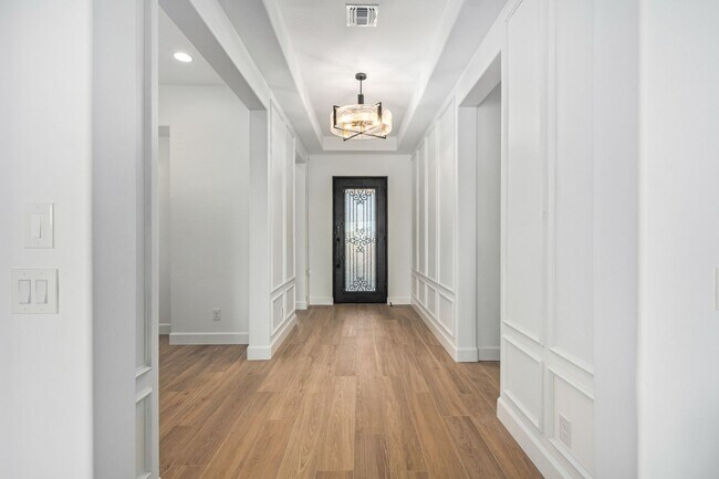 Photo - Luxury Rental in Queen Creek - Try Before You Buy