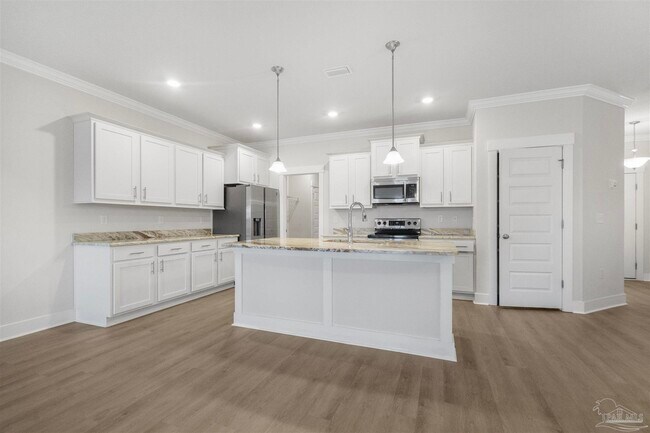 Photo - 704 Brambling Ct