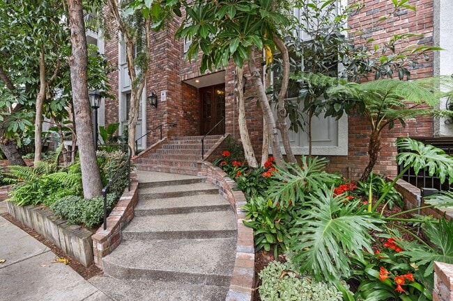 Photo - 1375 Kelton Ave Condo Unit #108