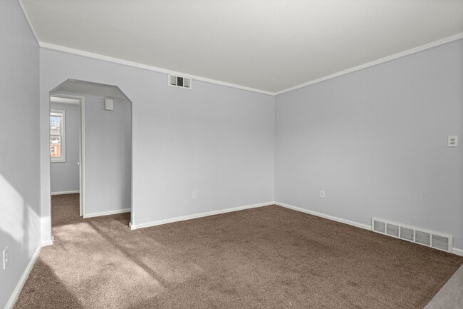 Photo - 24126 Dartmouth St