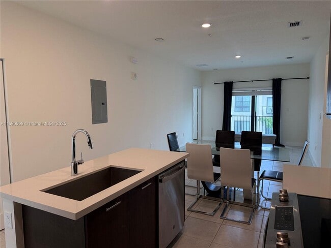 Photo - 8301 NW 41st St