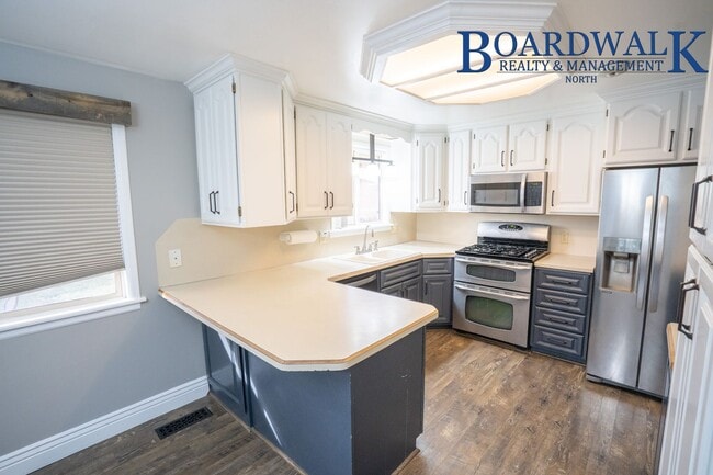 Building Photo - Amazing 4 Bed Rambler in Syracuse Rental