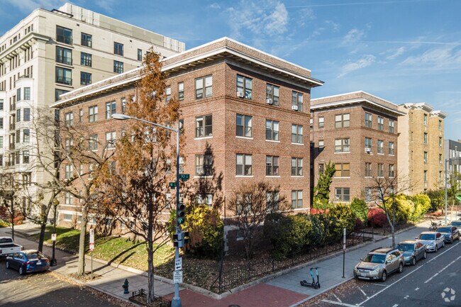 Photo - 1206 10th St NW