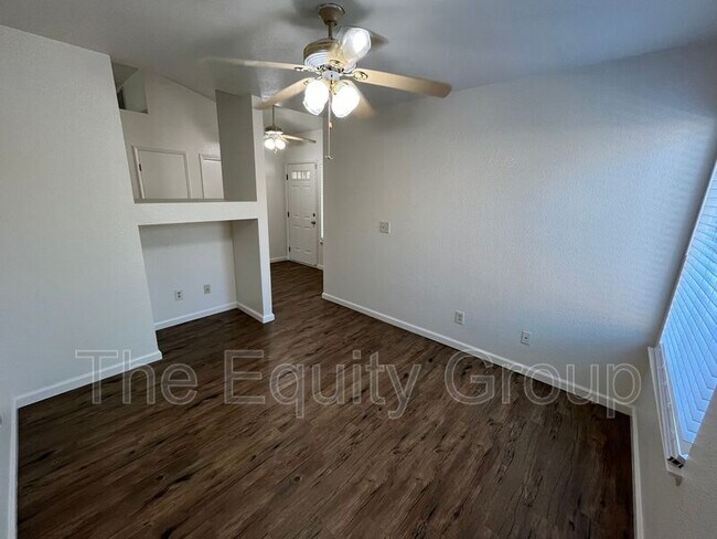 Photo - 451 W Marilyn St Casa