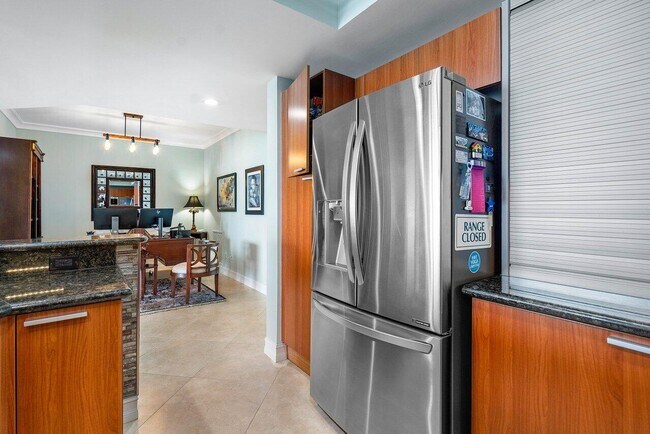 Photo - 2650 Lake Shore Dr Unit 1401