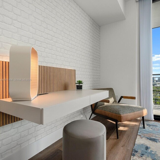 Photo - 2800 SW 27th Terrace Unidad 0204