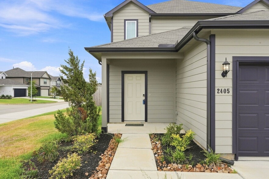 2405 Bray Head Dr