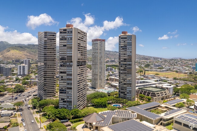 Photo - Royal Iolani