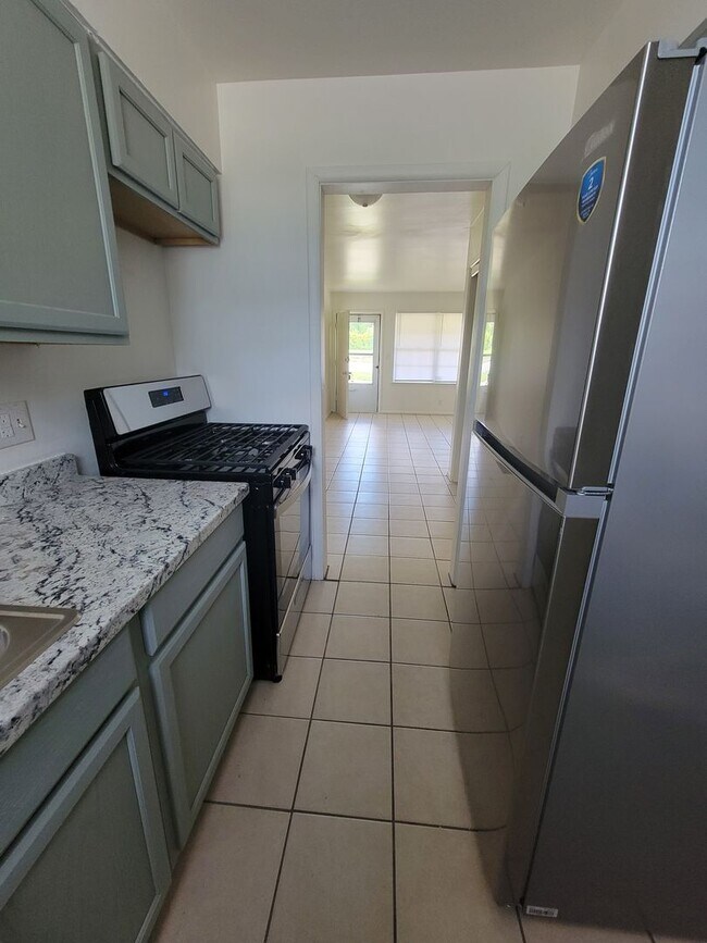 Photo - 2BR/1BA Updated Home – Vouchers Welcome!