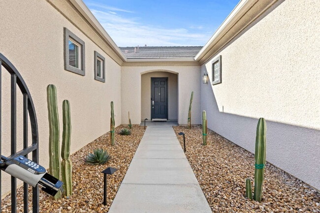 Photo - "Charming 3-Bed Haven with 2 Full Baths on La Boutique St, Henderson!"