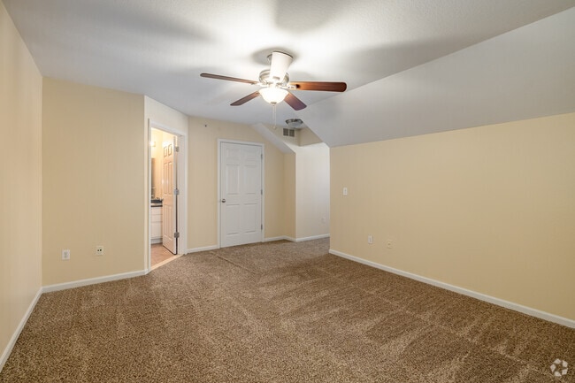 2BR, 2BA - 1,336SF - Upstairs Bedroom