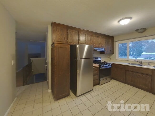 Photo - 3820 Union Terrace Ln N