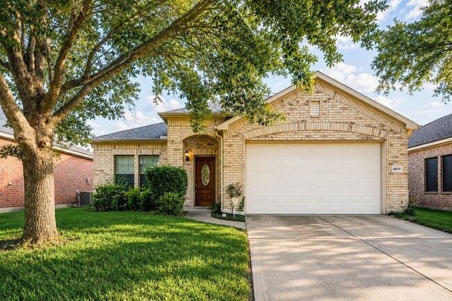 Building Photo - 24314 Courtland Oaks St