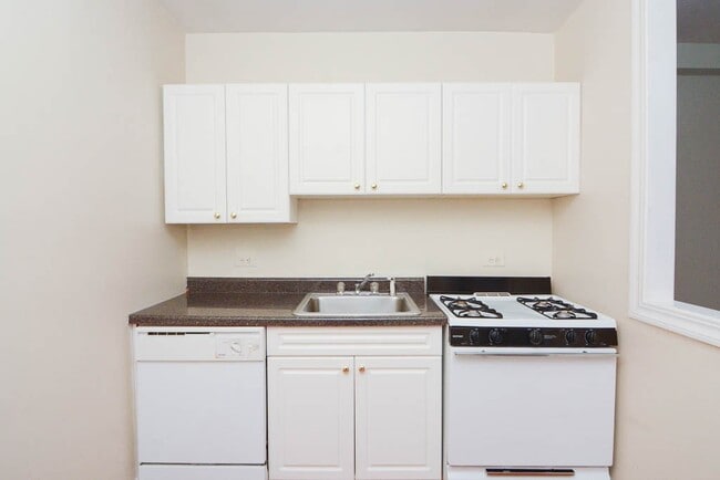 Photo - 1314 N Dearborn St Unit 506