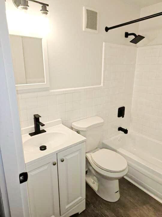 5856 Highview Dr Unit 5856 Highview
