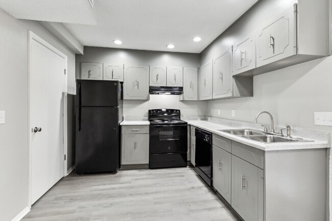 Country Oaks - Country Oaks Apartments