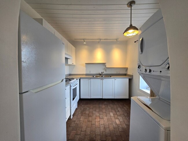 Photo - 808 Agua Fria St