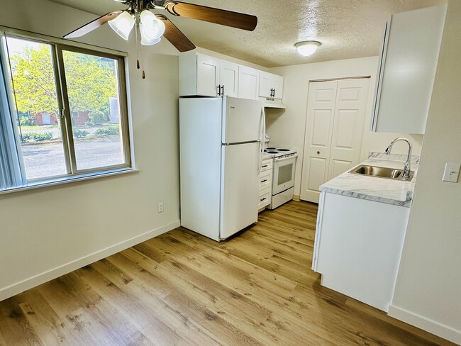 Photo - 3640 SW 114th Ave