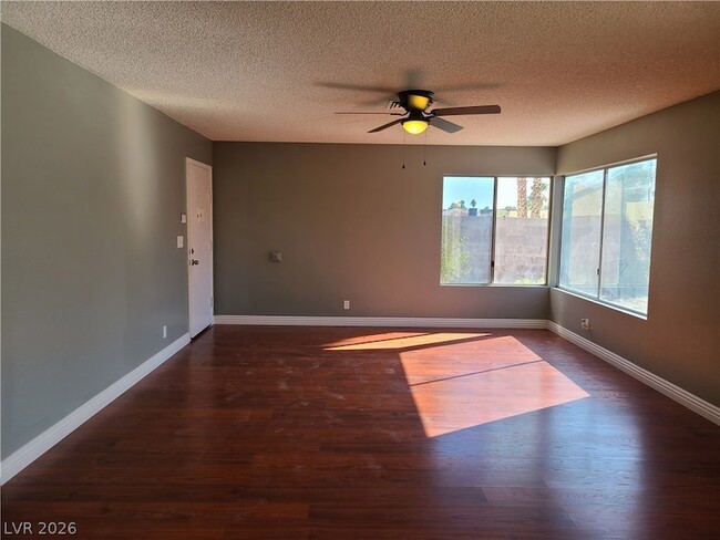 Photo - 6751 Ledgewood Dr