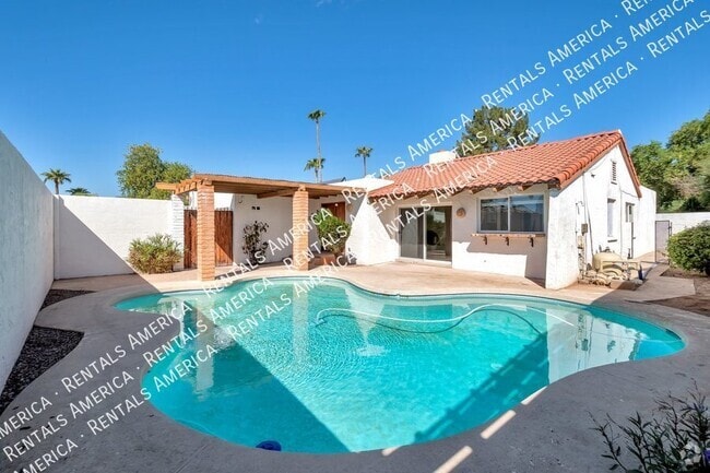Building Photo - 2076 E Alameda Dr Rental