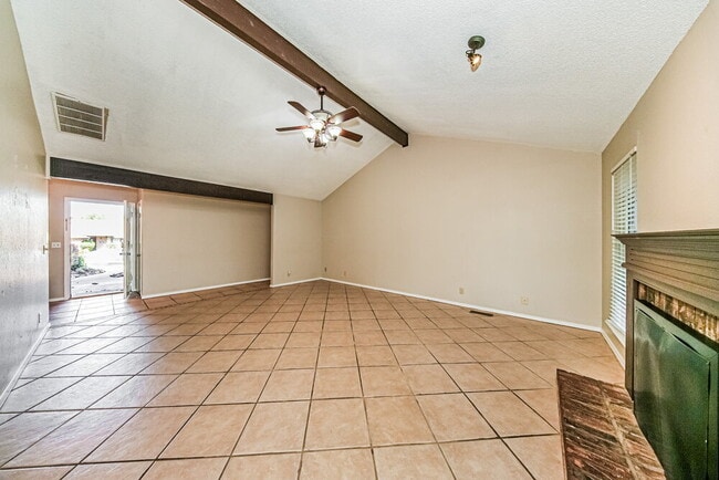 8117 Turtle Dove Dr