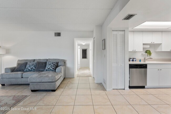 Photo - 1145 N Shannon Ave Unidad 39