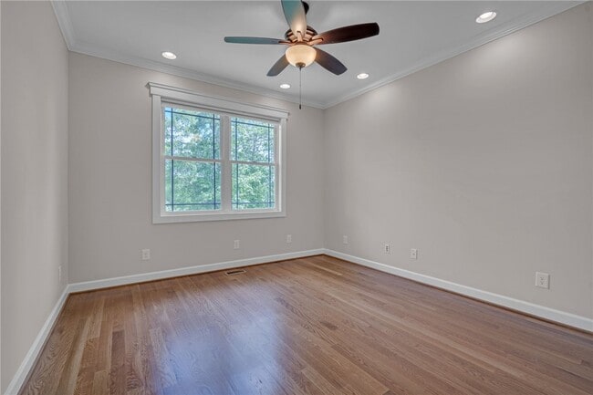 Photo - 137 Crawford Lake Dr