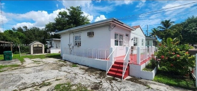 Photo - 405 NW 64th St Unit 3