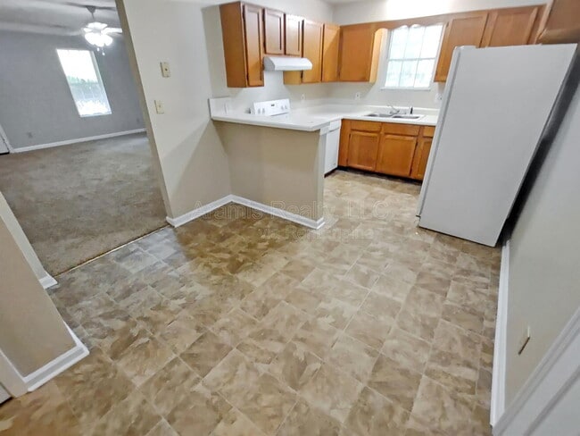 Photo - 117 Oriole Dr