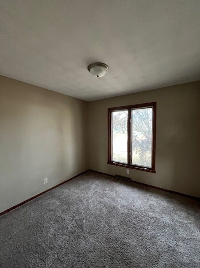 Photo - 3824 Skyview Dr