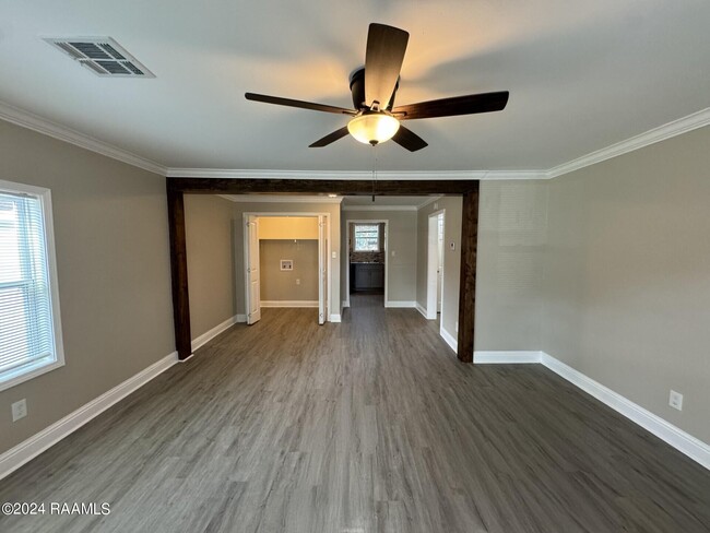 Photo - 750 St Thomas St