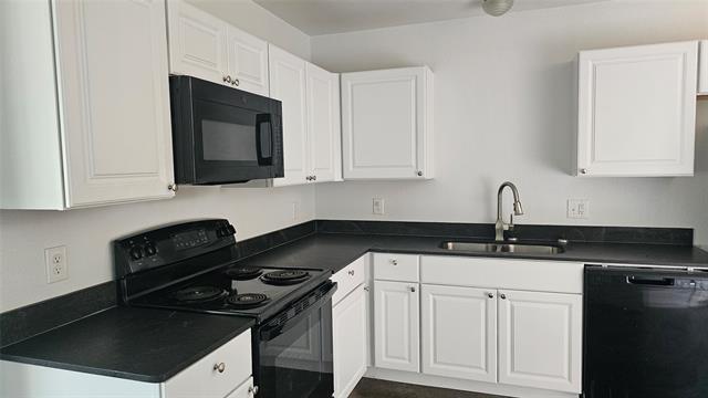 Photo - 905 W 7th St