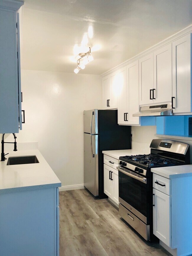 Lakewood Landing Apartments