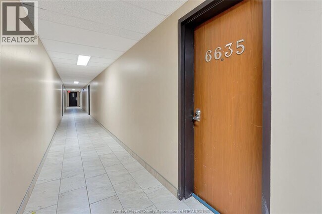 Photo - 6635 Thornberry Crescent Unit 387