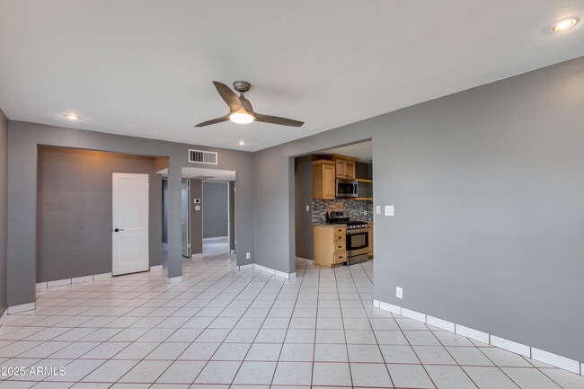 Photo - 4115 N 42nd Pl