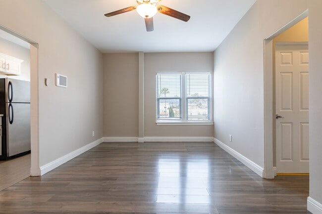 Modern & Cozy Studios in Koreatown