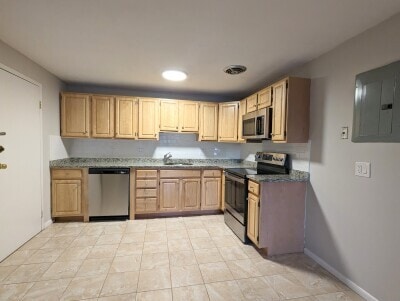 Photo - 94 Babcock St Unit 110-38