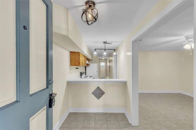 Photo - 209 E Duffy St