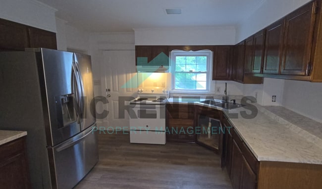 Photo - 2007 S Benbow Rd