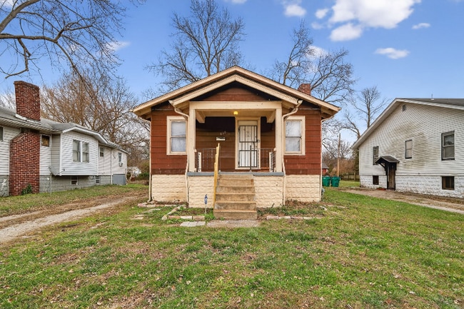 Photo - 830 N 83rd St