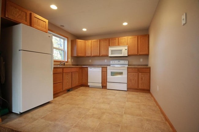 Photo - 623 5th Ave S