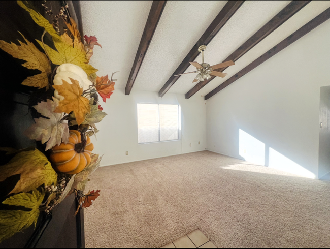 Building Photo - 514 W 37th St Unit Yuma Corona Rental