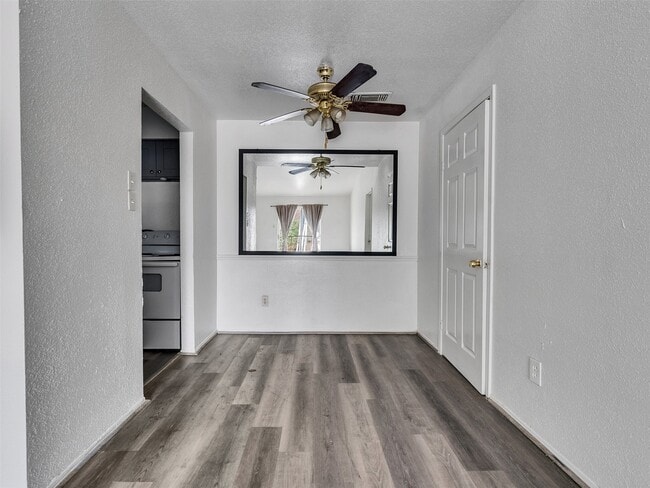 Photo - 12658 Ashford Meadow Dr Unidad B