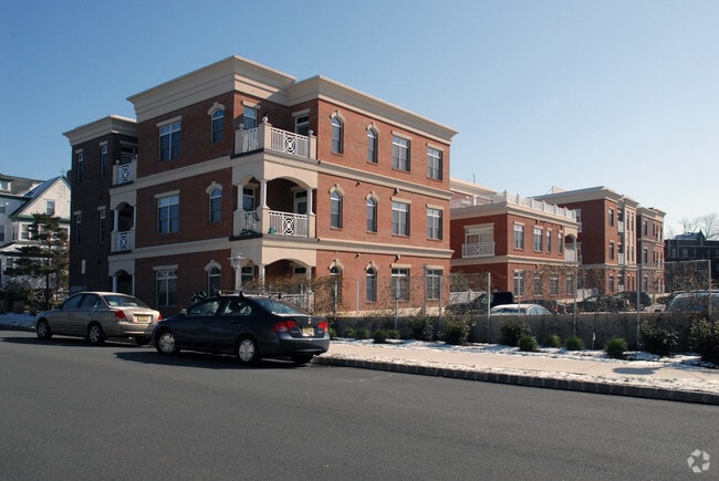 Photo - Summit Place