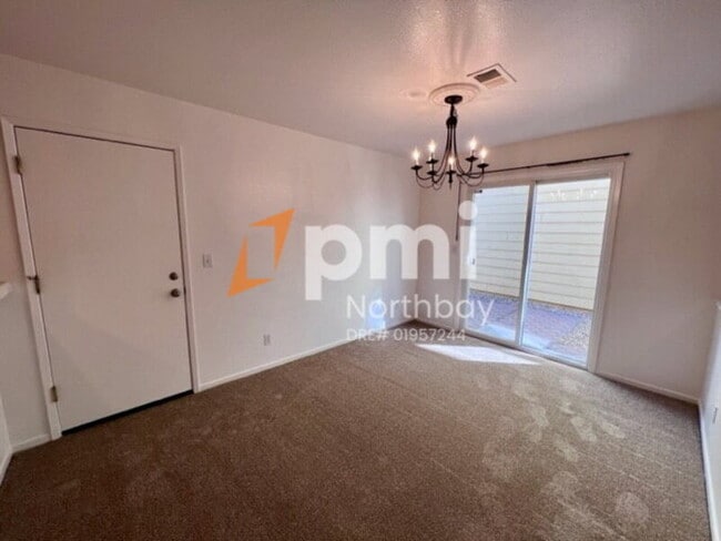 Photo - 3200 Puffin Cir