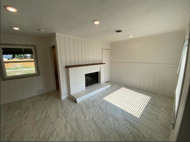 Photo - 1011 Walnut St