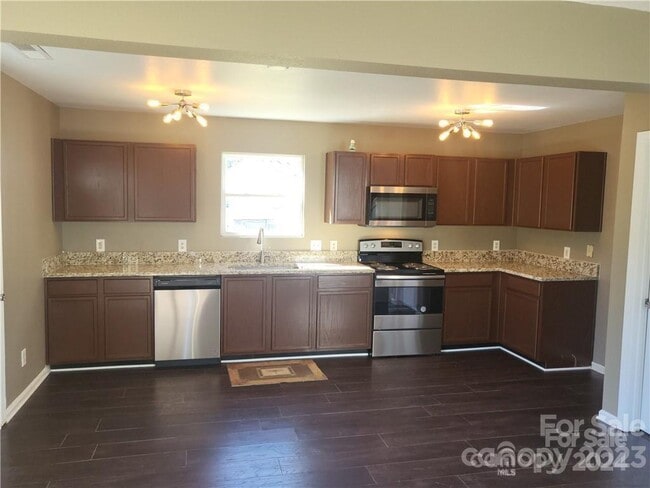 Photo - 2440 Mint Thistle Ct