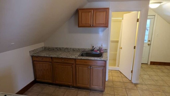 Photo - 11 Falmouth St Unidad 3