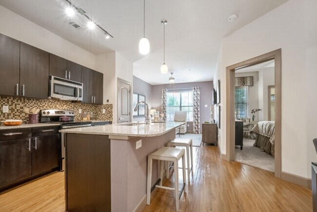 Photo - GRAPEVINE STATION