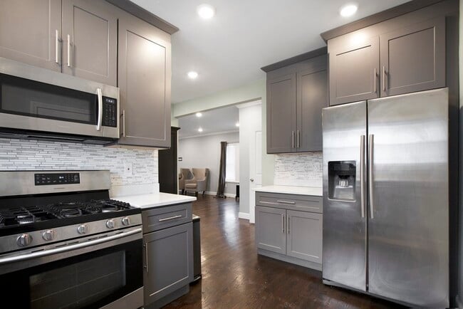 116 Milton Ave Unit 2